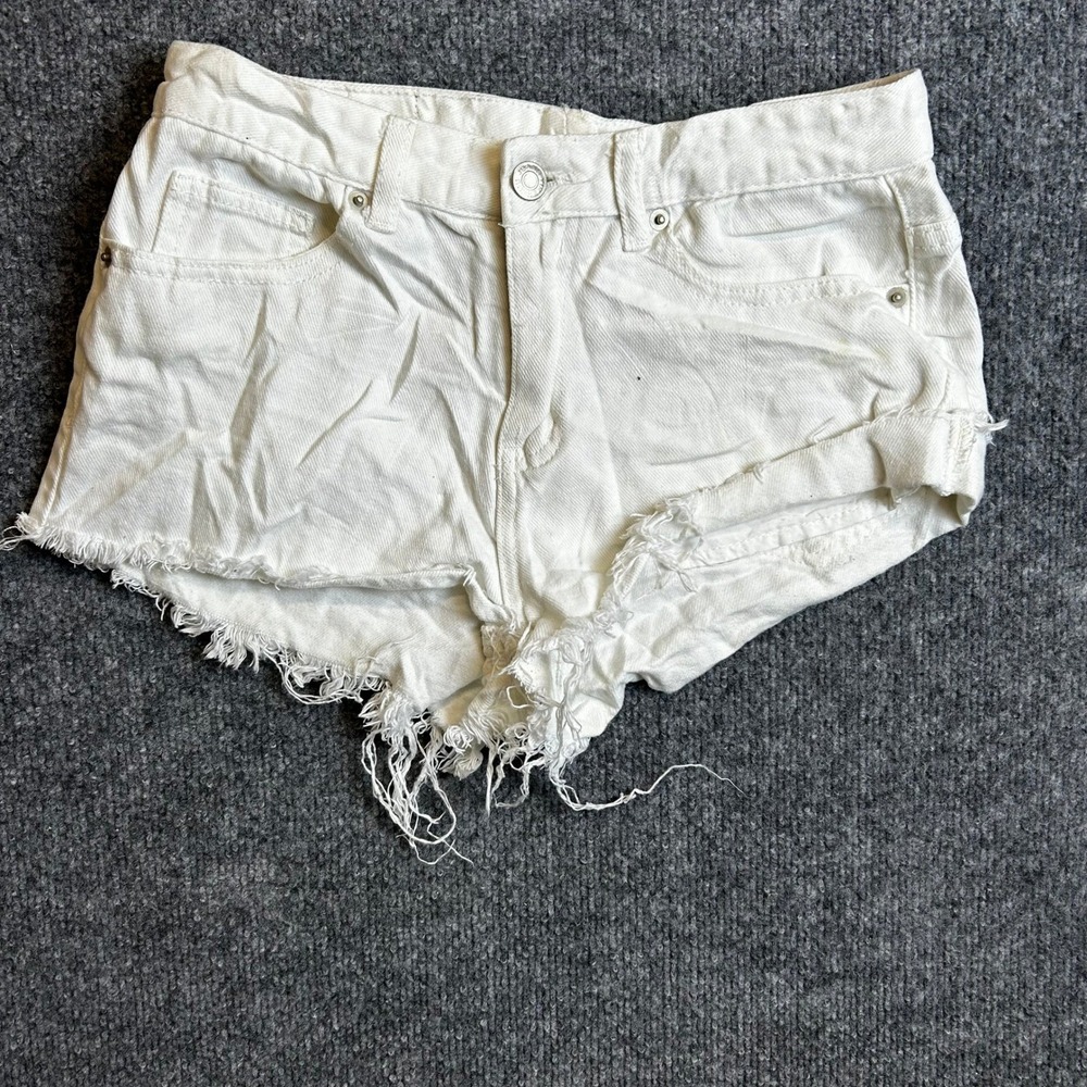 Yiren Xiu Denim Shorts Womens Size M White Distressed Frayed Hem Raw Edge Casual
